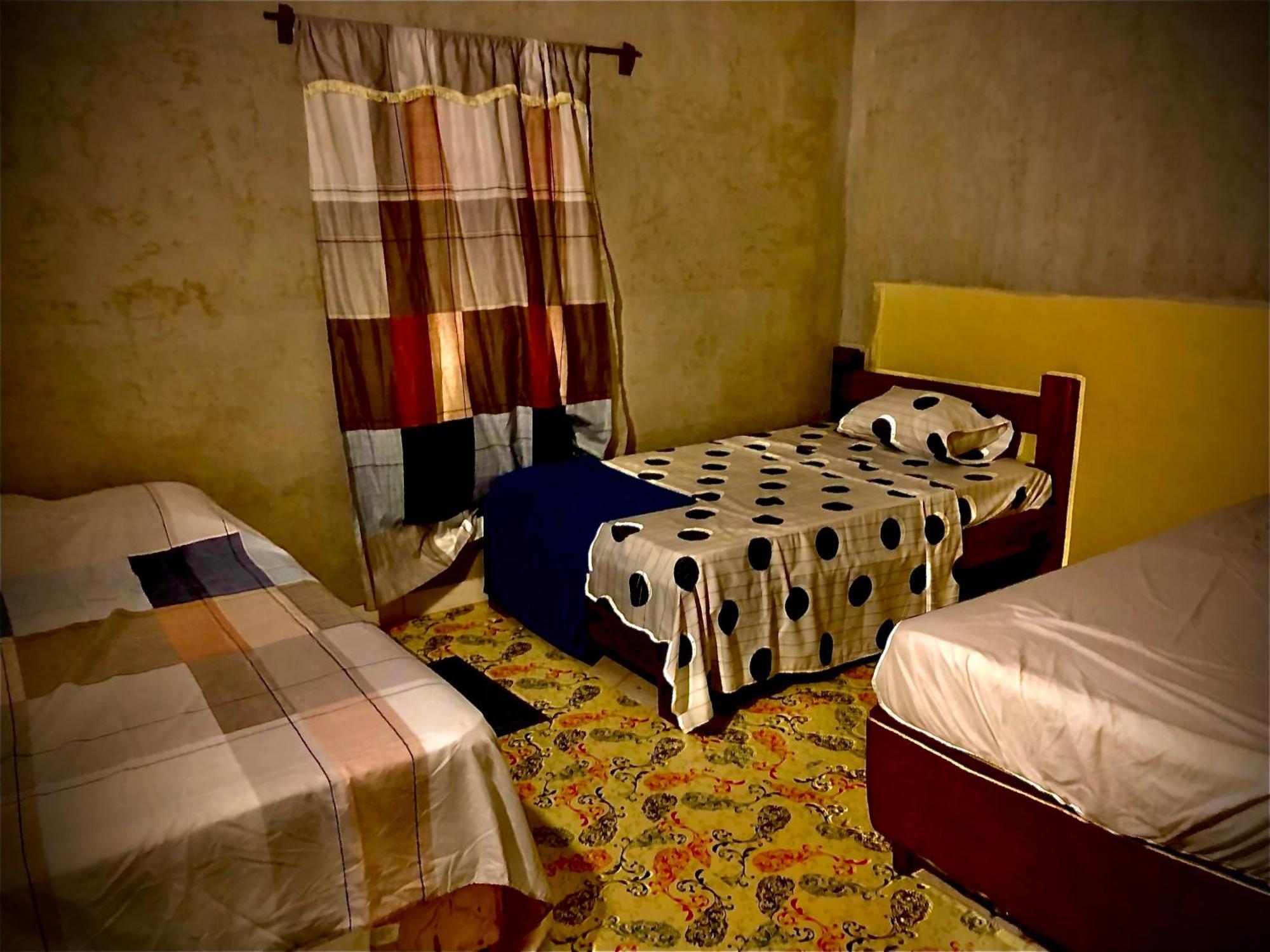 Bed and Breakfast La Escala Aeropuerto Луке Экстерьер фото